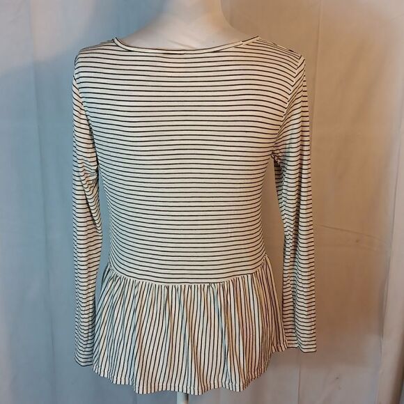 Live In The Moment Striped Top - Picture 3 of 5